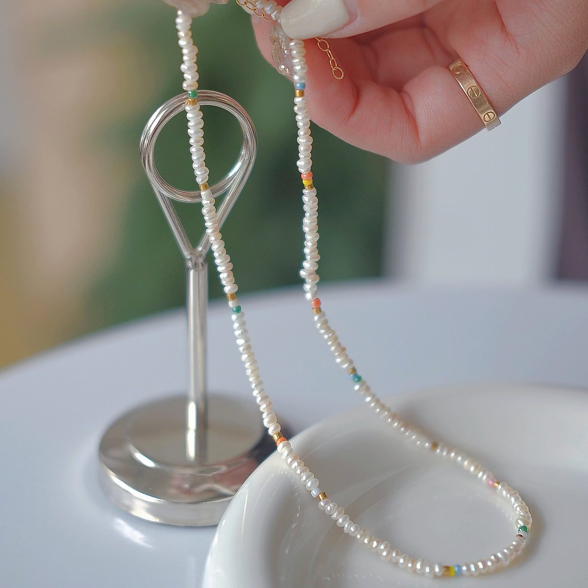 Whispering Colors: Natural Freshwater Pearl Necklace with Miyuki Seed Beads