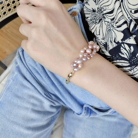 Glamorous Fusion Bracelet: Baroque Pearls with Gold-Plated Irregular Streamline