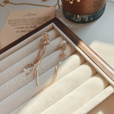 Tassel Fairy Whispers Elegant 14k Gold-Plated Ear Cuff and Earrings Set with Golden Zircon Leaf Charm