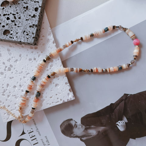 Maroon Melody Necklace With Shell And Beach Vibes Elements Summer Collection